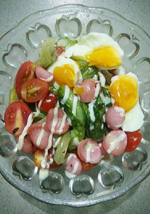 Hình của món Salad cho những ngày lười 😘.
