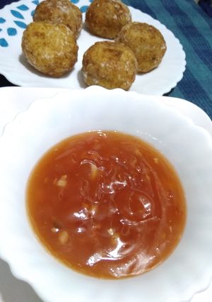 A picture of Sweet and Sour Sauce Thai style.