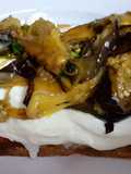 Bruschettone.. stracciatella e melanzana grigliata