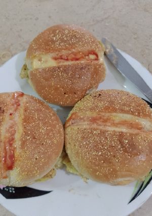 A picture of Chicken Burger.