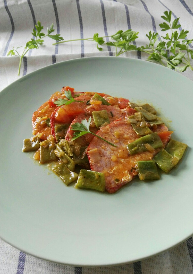 Una foto de Lomo con verduras