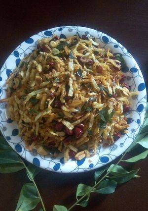 ঝুড়ি আলুভাজা। (Jhuri aluoo bhaja recipe in Bengali) রেসিপির প্রধান ছবি