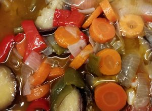 Una foto de Verduras en escabeche