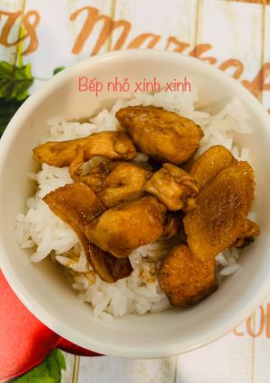 Hình của món Gà xào gừng.