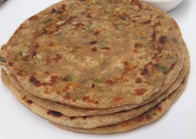Recipe of Ultimate Paneer Sattu Veggie Paratha perfect for lunch boxes
