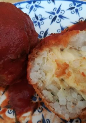 Φωτογραφία της συνταγής Arancini με σάλτσα
