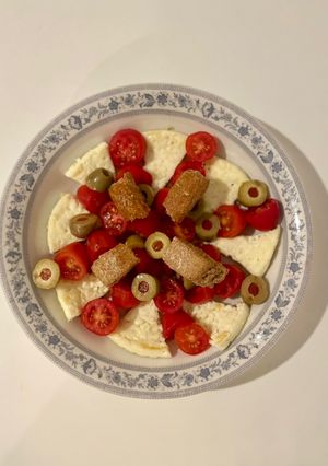 Φωτογραφία της συνταγής Σαλάτα με ντοματίνια και ταλαγάνι