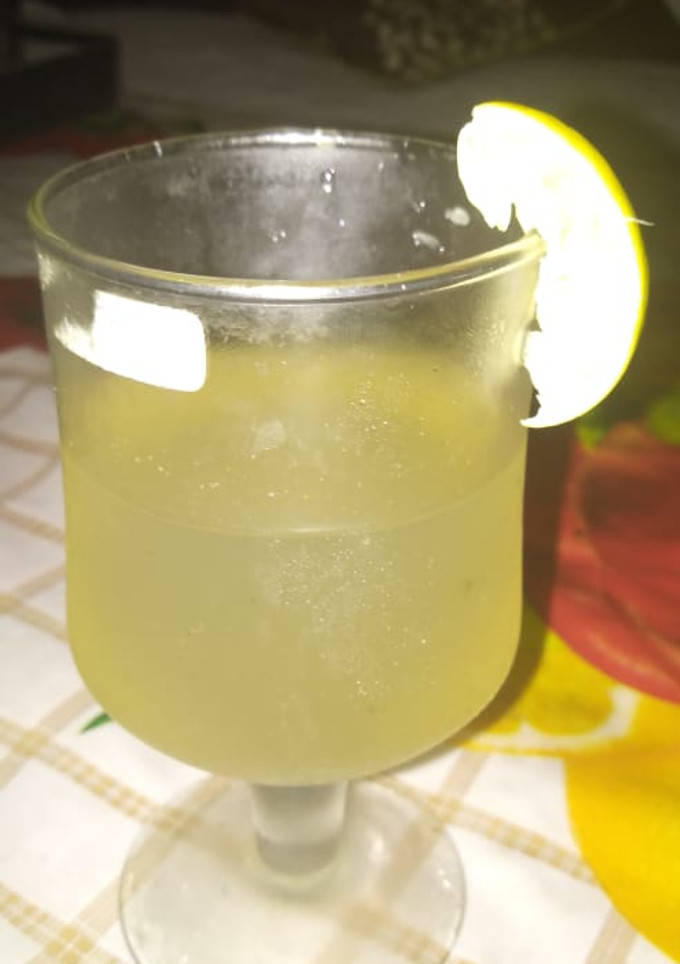 A picture of Lemonade.