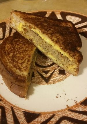A picture of Tuna Patty Grilled Cheese.