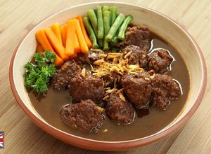 Foto resep Semur Bola Daging MPASI Devina Hermawan