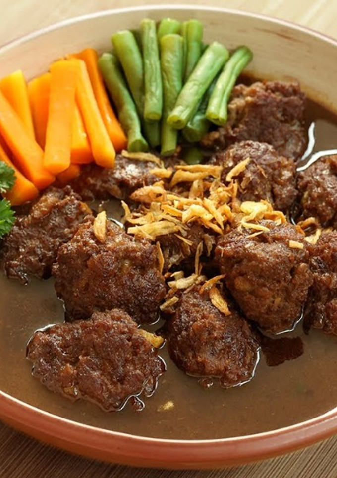 Foto resep Semur Bola Daging MPASI Devina Hermawan