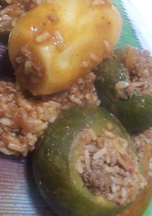 Una foto de Zapallitos y Papas Rellenas