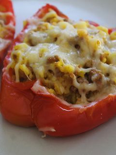 Una foto de Pimiento relleno de arroz y picadillo