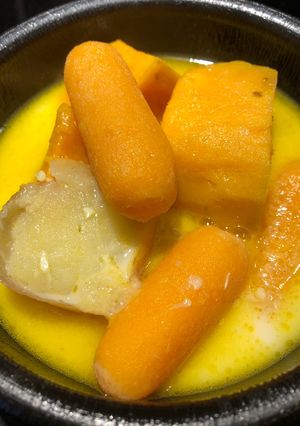 A picture of Creamy Sweet Potato 🍠 Veggie Soup 🍜.