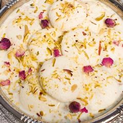 A picture of Rice Rasmalai.