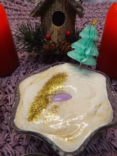 Una foto de Postre navideño de caqui y mandarinas con galletas de jengibre