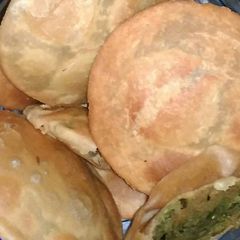 A picture of Crispy peas stuffed kachori.