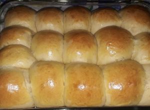 Una foto de Panecillos de leche y mantequilla 🍞