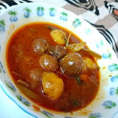 A picture of Undhiyu.