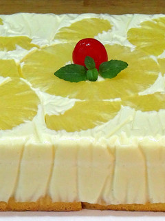 Una foto de Tarta de piña (ananás) fácil y sin horno