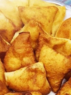 صورة لوصفة مندازي بعجينة الجبن والقشطه🥐