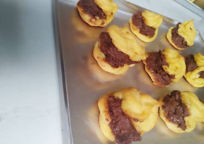 Kue soes fla coklat (hemat telur, pasti ngembang & g pake mixer)