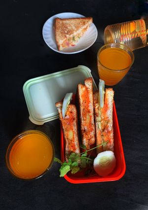 A picture of Aloo mayo sandwich.
