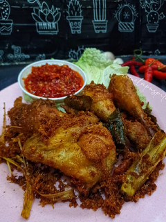 Foto resep Ayam Goreng Serundeng Bumbu Rempah