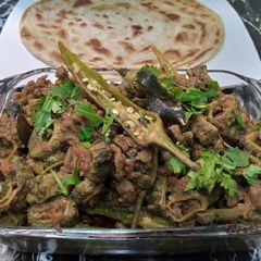 A picture of Qeema karela.
