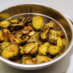 A picture of Karela ki sabji.