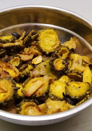 A picture of Karela ki sabji.