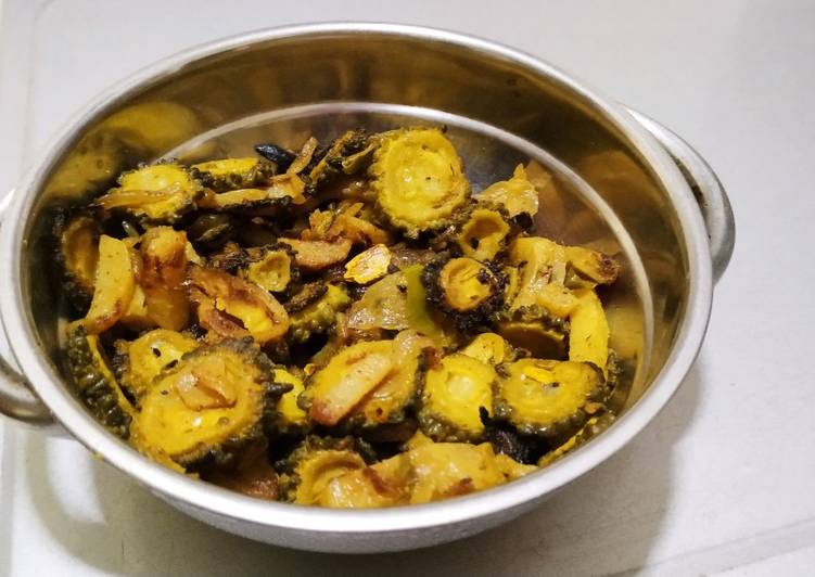 Simple Way to Prepare Homemade Karela ki sabji