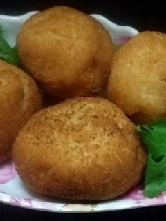 தலைப்பு : பிரட் பால்ஸ் / Bread balls reciep in tamil செய்முறை முக்கிய புகைப்படம்