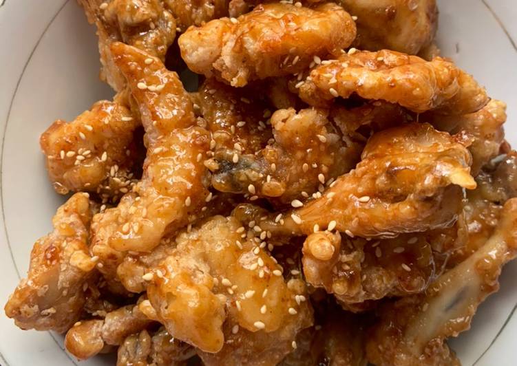 1. Crunchy Korean Fried Chicken