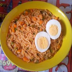 A picture of Noodles Veggies Pepper Soup.
