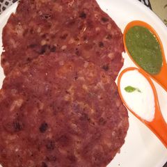 A picture of Beetroot potato mix paratha.