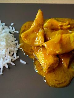 Una foto de Pollo al curry y jengibre