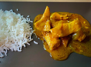 Foto principal de Pollo al curry y jengibre