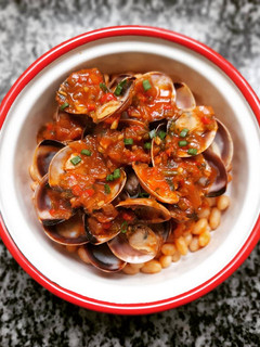 Una foto de Almejas a la marinera picante con fessolets