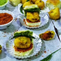 Vada Pav Spicy Dry garlic Chutney A picture of Vada Pav Spicy Dry garlic Chutney.