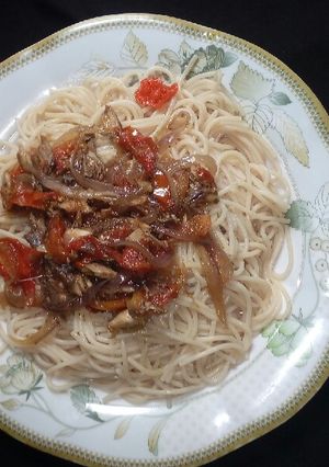 A picture of Pasta with fish sauce.