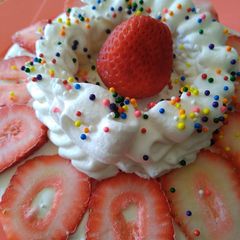 A picture of Strawberry cake(Eggless).