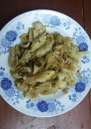Hình của món mì căn bóp muối tiêu.