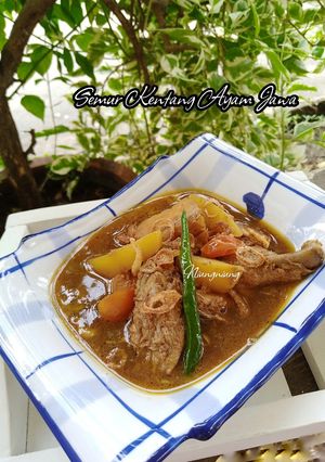 Foto resep Semur Kentang Ayam Jawa