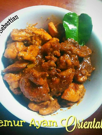 Langkah Mudah untuk Membuat Resep  Semur Ayam Oriental yang Bikin Ngiler, Lezat Sekali