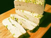 Una foto de turrón de pistacho