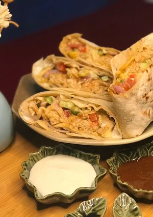 A picture of Dynamite chicken wrap.