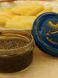 魚子醬夾麵包 (Caviar on Toast)