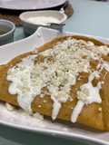 Quesadillas de flor de calabaza y requesón