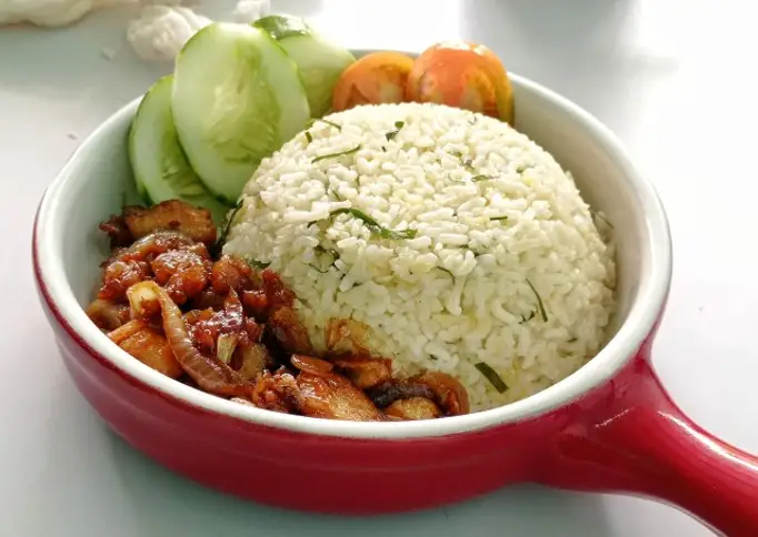 Ayam goreng saos mentega ala resto vs nasi daun jeruk